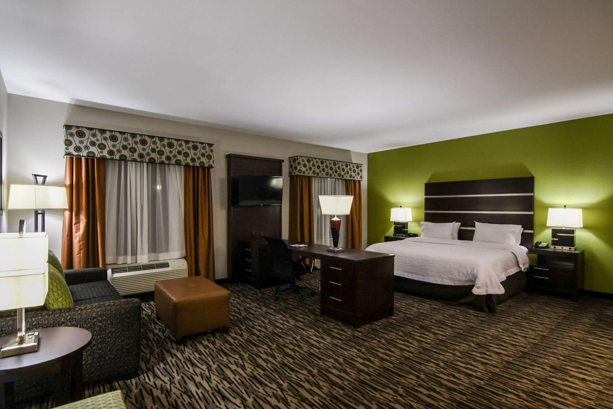 Hampton Inn Foley Exterior photo