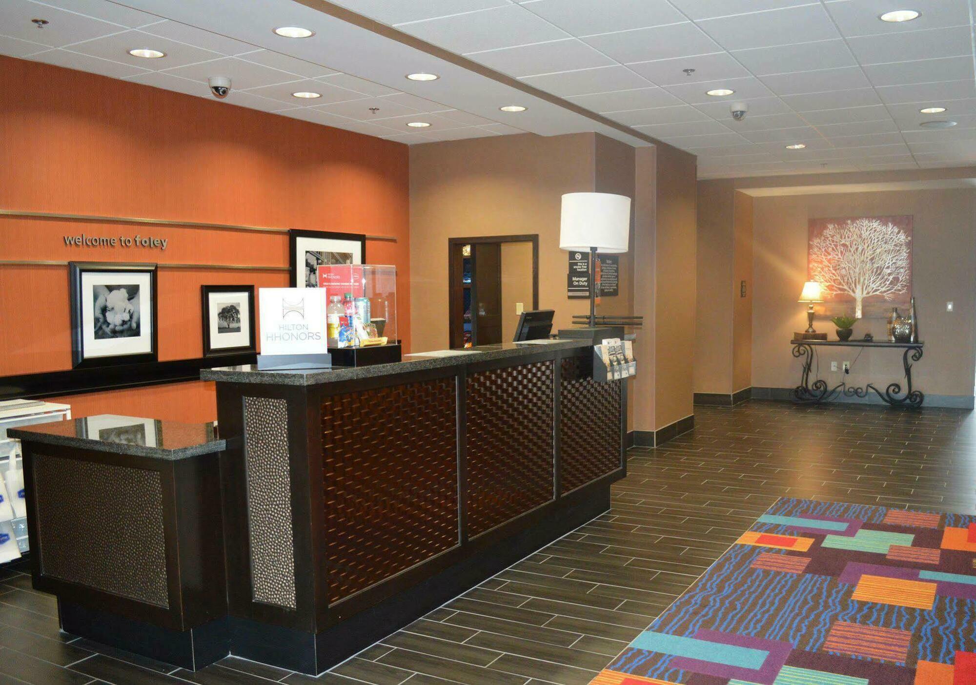 Hampton Inn Foley Exterior photo